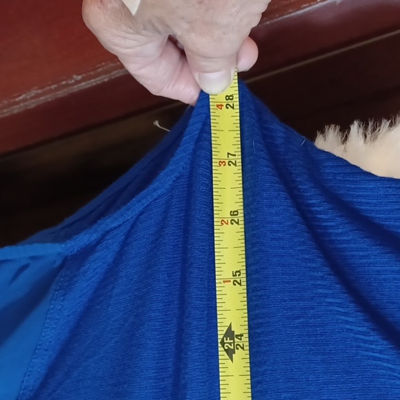 RELATIVITY Womans Blue V Neck‎ Top PXL - Picture 5 of 7